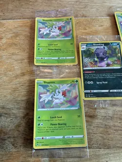 4x Shaymin 015/185 + Galarian Slowpoke 098/198 Cosmos Holo Promo Pokemon SEALED - Image 2