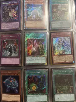 Yugioh Card Lot In Binder Over 700 Cards!! - Image 1
