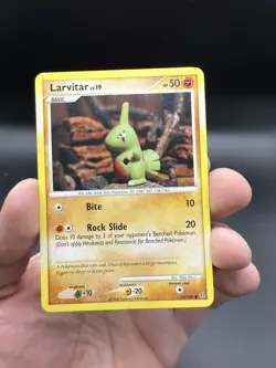 2008Pokemon TCG Larvitar LV.19 63/100 Stormfront Set Basic Common HP50 Fighting - Image 1