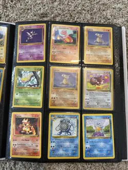 Pokemon TCG Card BINDER-VINTAGE: Holos Shadowless First Edition Base Set + More - Image 3