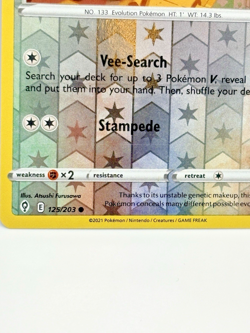 Eevee # 125/203 Pokemon Trading Card - Evolving Skies Reverse Holo (2021) - Image 4