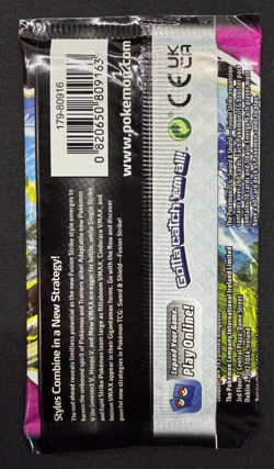 Pokemon TCG Fusion Strike (SWSH08) Booster Pack - Boltund Art New & Sealed 20.3g - Image 2