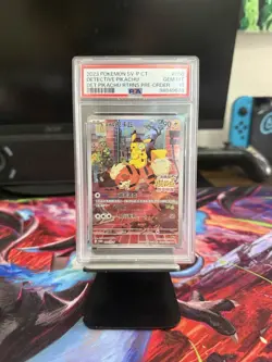 2023 POKEMON TRADITIONAL CHINESE SV-P PROMO #050 DETECTIVE PIKACHU PSA 10 - Image 3