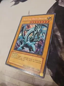 YUGIOH BPT-009 BLUE EYES WHITE DRAGON SECRET RARE NEAR MINT! - Image 1