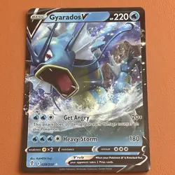 Pokemon Gyarados v TCG Evolving Skies Holo Ultra Rare Card 028/203 NM Condition - Image 1