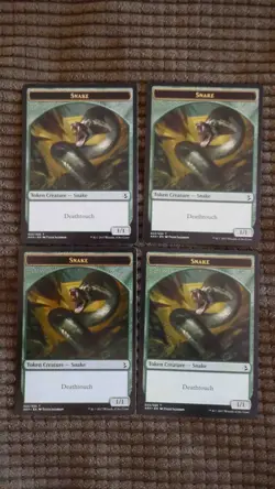 Magic: the Gathering / MtG Snake Token (1/1, Deathtouch) x4 Amonkhet - Image 1