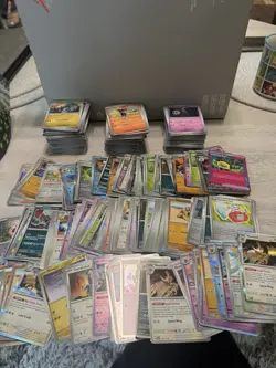Pokemon TCG Prismatic Evolutions Bulk Lot - 550+ Approx 435Regular 187Holo/shiny - Image 1