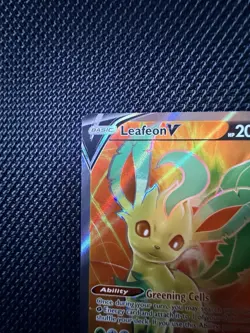 The Pokemon Company Leafeon V 166/203 Evolving Skies Ultra Rare Full Art Holo EN - Image 2