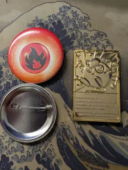 1999 Burger King #39 Jigglypuff 23K Gold Plated Pokemon Card Plus Pins - Image 2