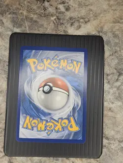 Pokemon Card TCG - Celebi 009/185 Amazing Rare Vivid Voltage - Image 2