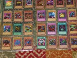 Lot of 97 Yu-Gi-Oh! Trading Cards from various sets (MRD,SDK,SDY, PSV,MRL,ect.) - Image 3