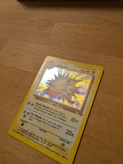 Pokemon TCG Jolteon Jungle Holo Rare Unlimited 4/64 70 HP English 1999 - Image 3