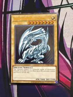 Blue Eyes White Dragon OTS Ultimate Rare Card OP28-EN001 Light play - Image 1