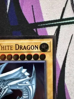 Blue Eyes White Dragon OTS Ultimate Rare Card OP28-EN001 Light play - Image 4