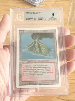 BGS 9 MAGIC THE GATHERING 1994 REVISED VOLCANIC ISLAND DUAL LAND MTG - Image 1