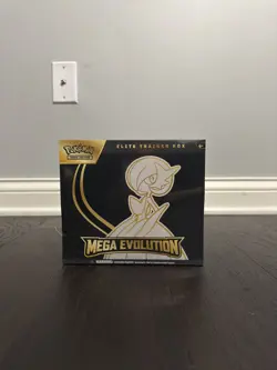 Pokemon TCG Mega Evolution Gardevoir Elite Trainer Box BEAND NEW Small tear - Image 1