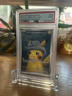 2023 POKEMON SVP BLACK STAR PROMO #085 PIKACHU/GREY FELT HAT POKEMON XVAN GOGH - Image 1