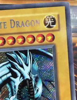 Konami Yu-Gi-Oh! TCG Blue-Eyes White Dragon BPT-009 Foil English ATK 3000 - Image 5