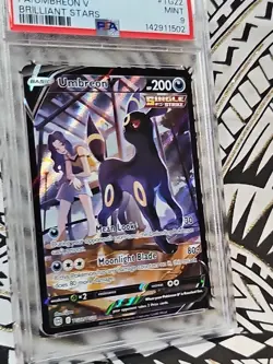 Pokemon Umbreon v Single Strike FA Brilliant Stars TG22 PSA 9 Mint (502) - Image 2