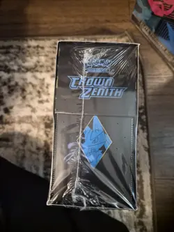 POKEMON CENTER CROWN ZENITH ETB FACTORY SEALED SMALL TEAR - Image 5