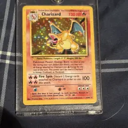 Wizards of the Coast Charizard 4/102 Base Set Unlimited Holo Rare 1999 EN - Image 1