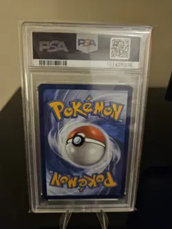 Pikachu 008/034 Trading Card Game Classic Holo - Image 2