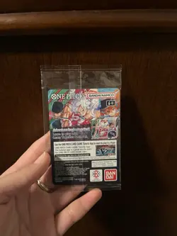Monkey.D.Luffy One Piece College Basketball Rare Card. Original Seal UNOPENED!! - Image 3