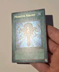 Yugioh Monster Reborn LOB-118 Ultra Rare Vintage LP - Image 4