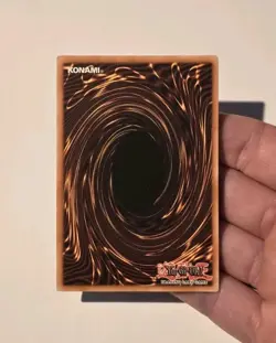 Yugioh Monster Reborn LOB-118 Ultra Rare Vintage LP - Image 5