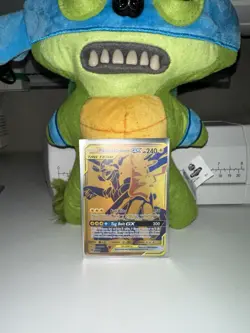 Pokemon TCG Pikachu Bundle 5 Cards - Image 3