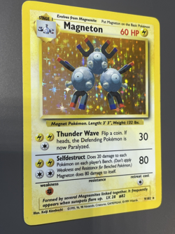 Magneton 9/102 Base Set Holo WOTC MP Rare Pokemon Card TCG - Image 3