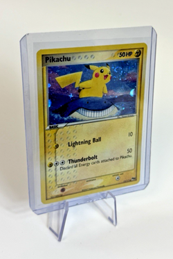 2007 Pokemon Pikachu 12/17 Error w Swirl Holo LP+ - Image 1