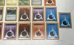 1999 Pokemon Base Set Unlimited Non Holo Trading Card Bundle (Set Of 25) - Image 4