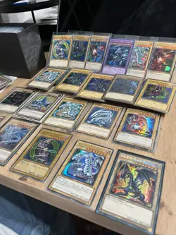 ✅ 50 YuGiOh Karten Sammlung Garantiert 10 Holo / Rare Karten dabei - Image 2