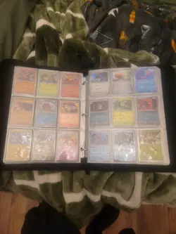 4,000-5k Modern Pokemon Holo & Reverse-Holo Cards in 7 Binders - Display Ready! - Image 4