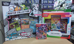 POKEMON DESTINED BUNDLE + BLACK WHITE POSTER BOX + FIRST PARTNER BOX - Image 1