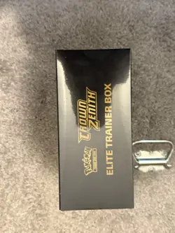 Pokemon TCG: Crown Zenith Elite Trainer Box ETB 820650851476 - Image 4