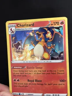 Pokemon Charizard Cracked Ice Holo 025/185 Vivid Voltage Deck Exclusives - Image 2