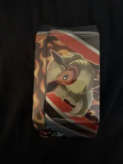 Pokemon TCG Eevee Evolutions Tin Flareon V- FACTORY SEALED - Image 4