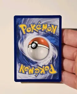 Pokemon Pikachu 35/108 Evolutions Cracked Ice Holo MP - Image 5