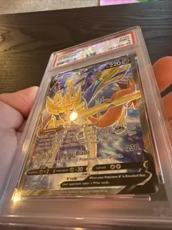 Zacian V 195/202 Full Art 2020 Pokemon Sword and Shield PSA 9 Mint - Image 4