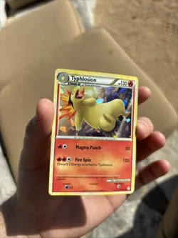 Typhlosion 32/123 NM Cracked Ice Holo HeartGold & SoulSilver 2010 Pokemon TCG - Image 3