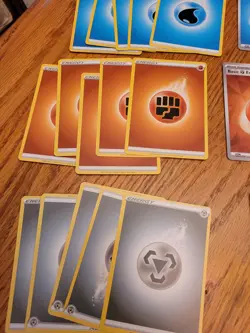 pokemon energy cards 2020 / 2023 Five of Each. 80 Total Cards See Pictures - Image 5