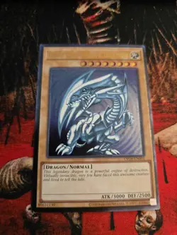 Yu-Gi-Oh OTS Tournament Pack 28 OP28-EN001 Blue-Eyes White Dragon Ultimate Rare - Image 1