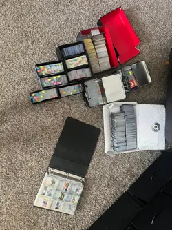 pokemon lot +5000 plus with box and binder filled with holo/reverse holos - Image 1