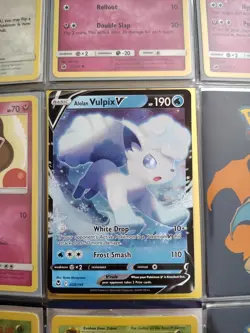 Alolan Vulpix V - (Holiday Calendar) 033/195 Miscellaneous Cards & Products Holo - Image 1