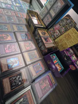 Yu-Gi-Oh Cards Collection! Blue Eyes, Red Eyes, etc [1150 Cards!] LARGE LOT. - Image 3