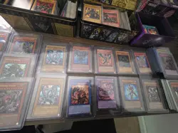 Yu-Gi-Oh Cards Collection! Blue Eyes, Red Eyes, etc [1150 Cards!] LARGE LOT. - Image 4