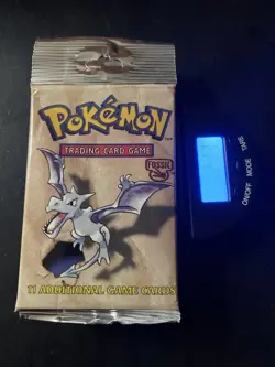 Pokemon Unopened Fossil Booster Pack 11 Cards Factory Sealed 1999 (1 Pack) Heavy 742818061599 - Image 1