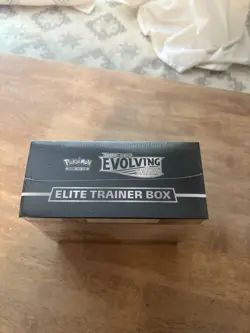 Pokemon Sword & Shield Evolving Skies Elite Trainer Box Umbreon Jolteon - Image 4